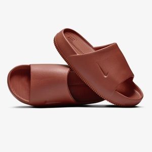 NWT Nike Calm Slides